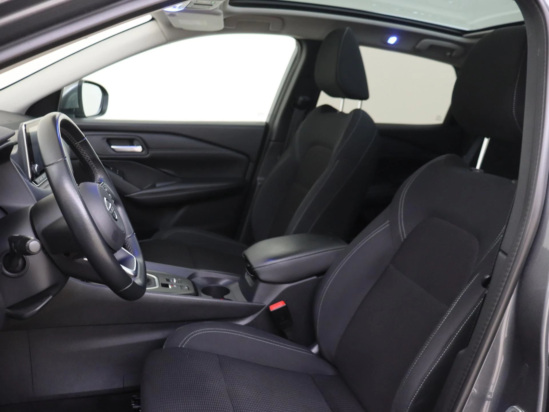 Nissan-QASHQAI-image-14