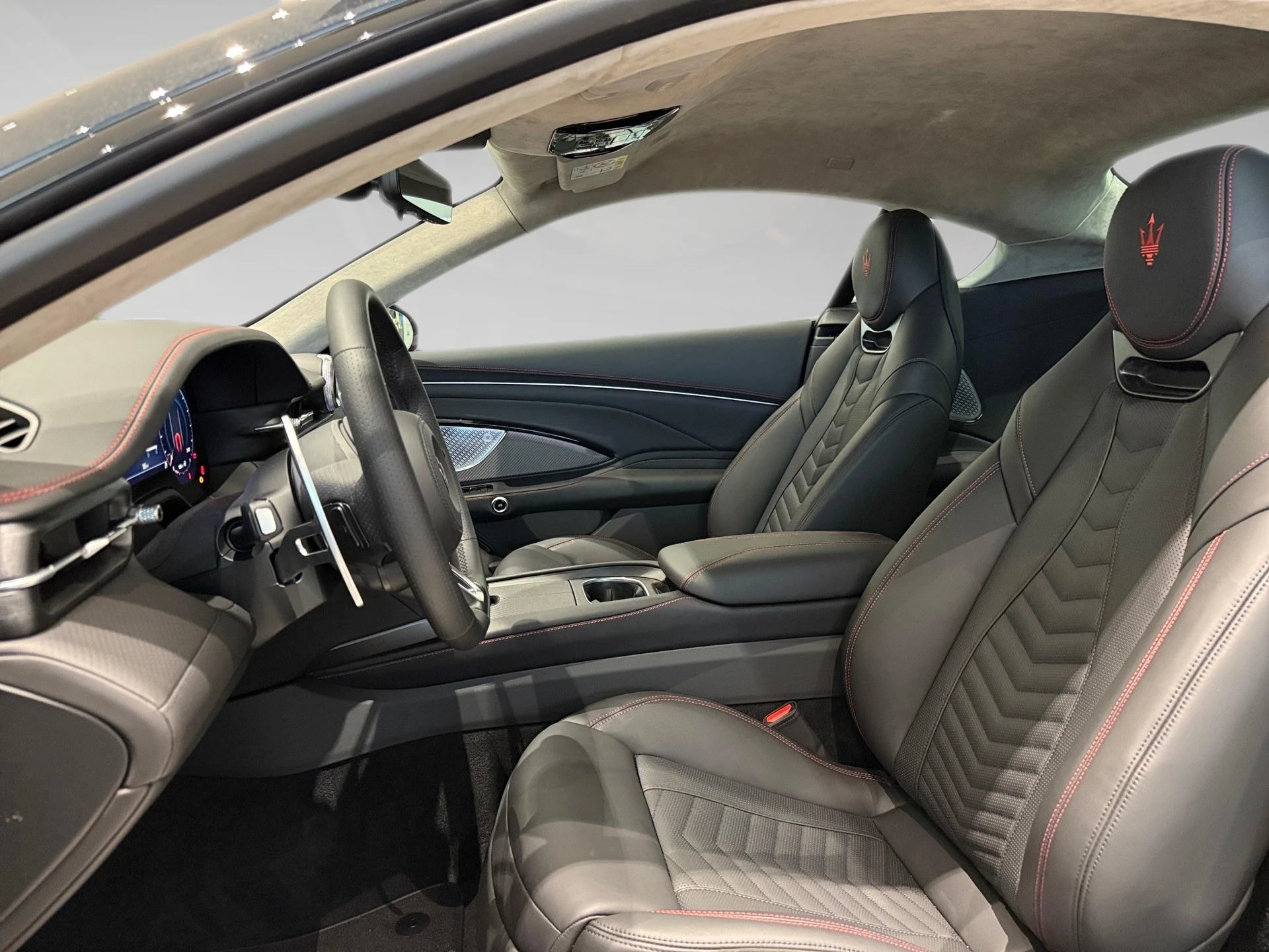 Maserati-GranTurismo-image-3