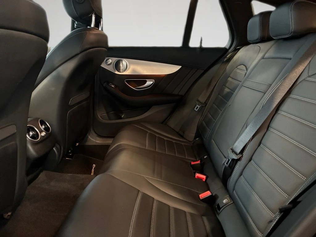 Mercedes-AMG-C-Klasse 43-image-8