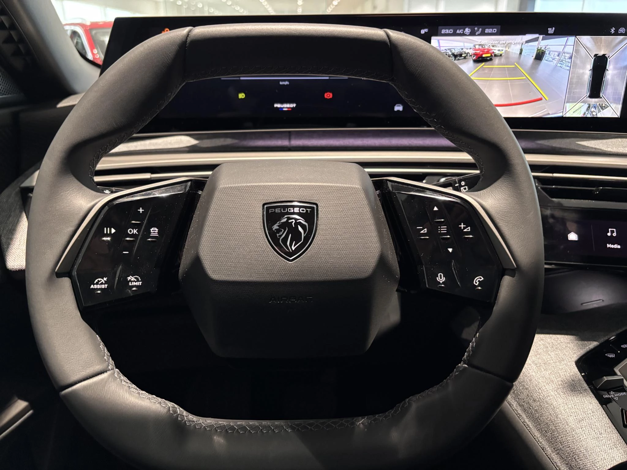 Peugeot-5008-image-17