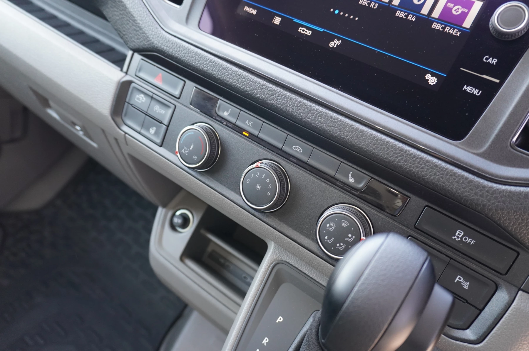 Volkswagen-California-image-48