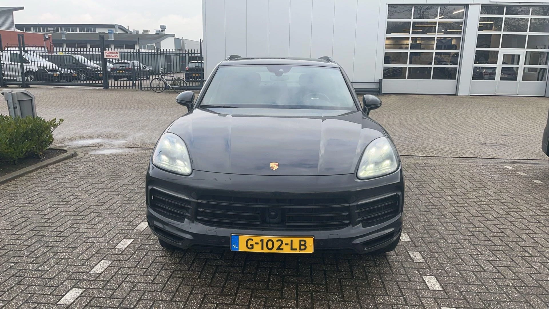 Porsche-Cayenne-image-5