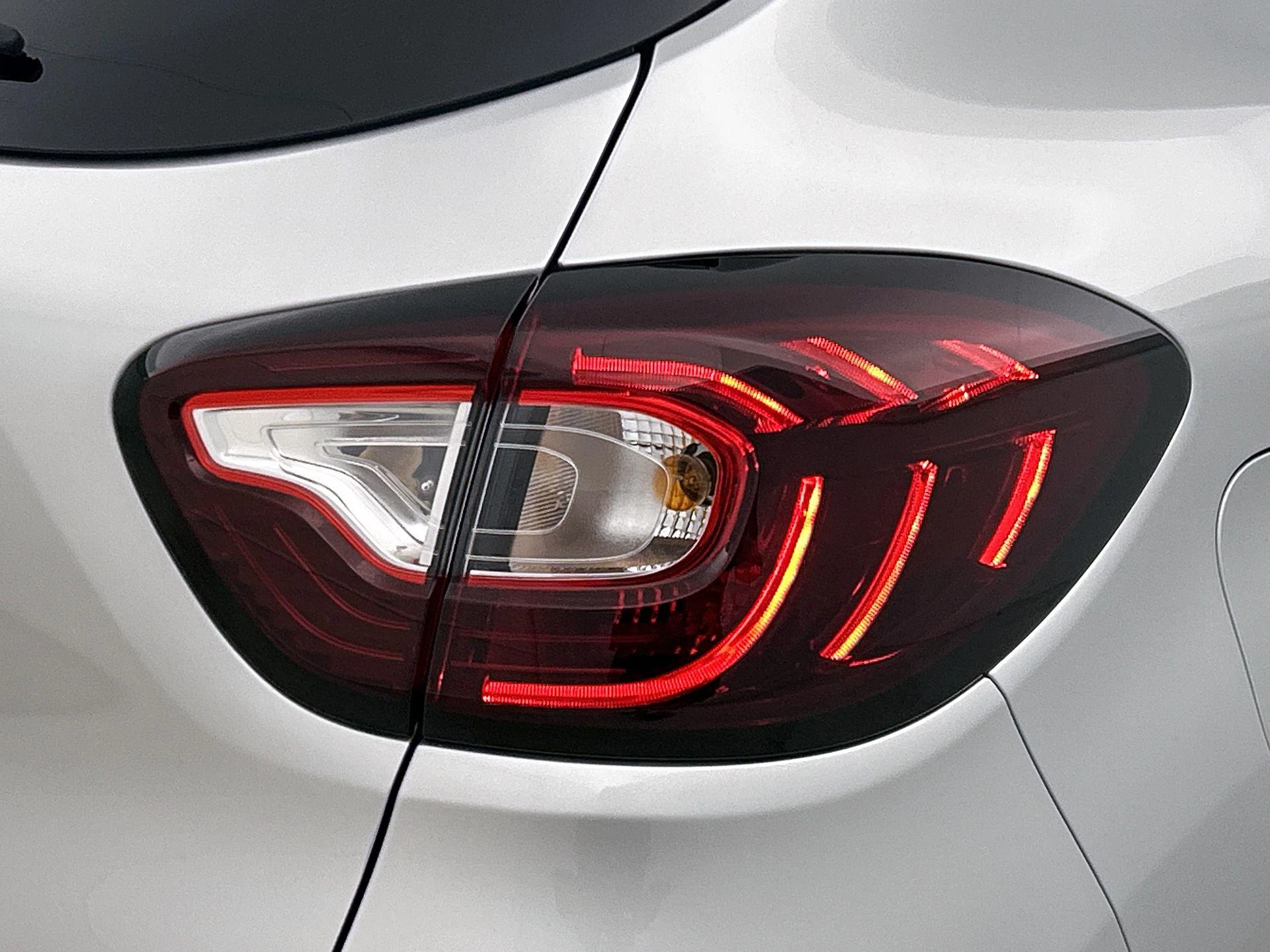 Renault-Captur-image-26