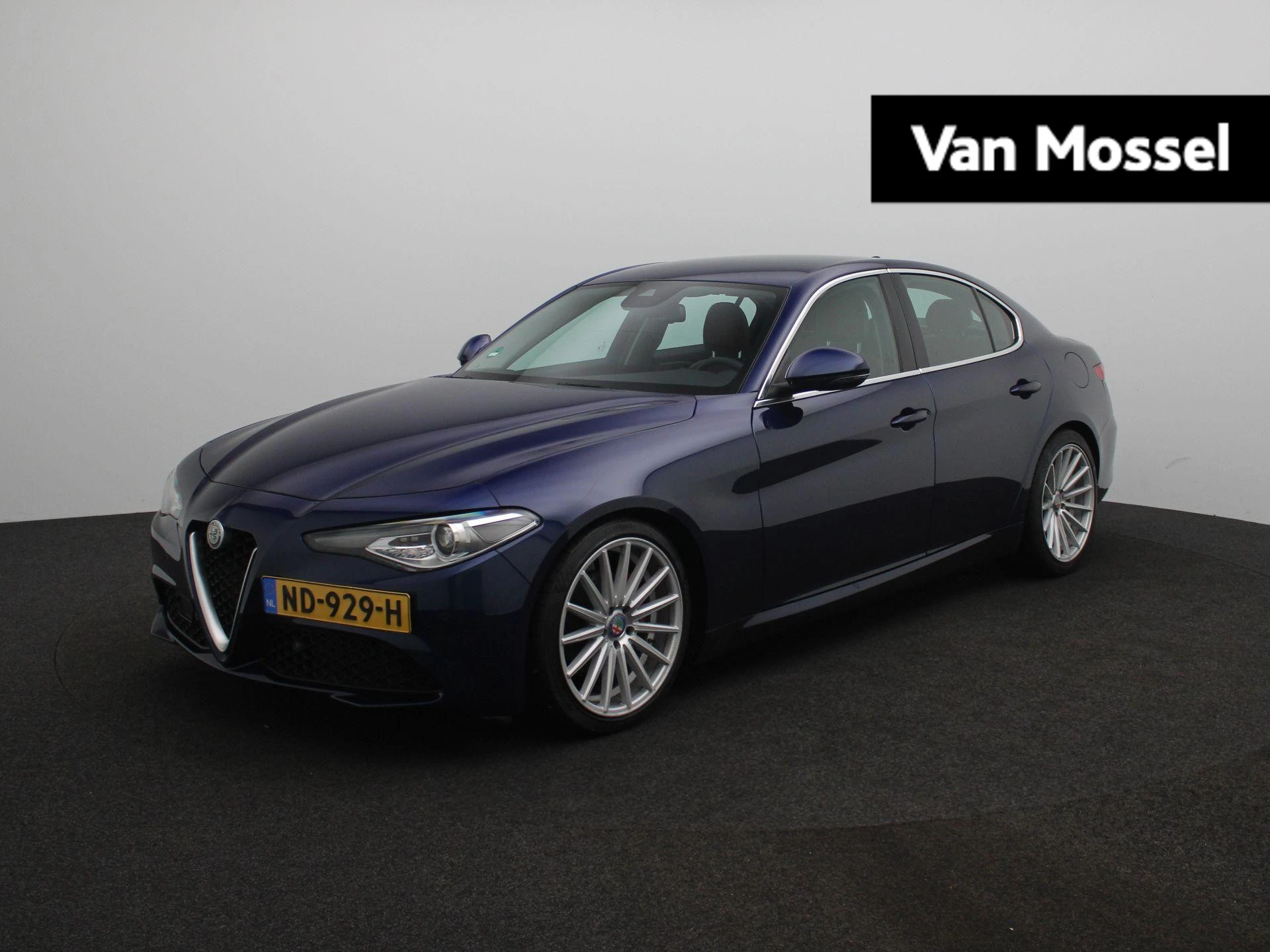 Alfa Romeo-Giulia-image-0