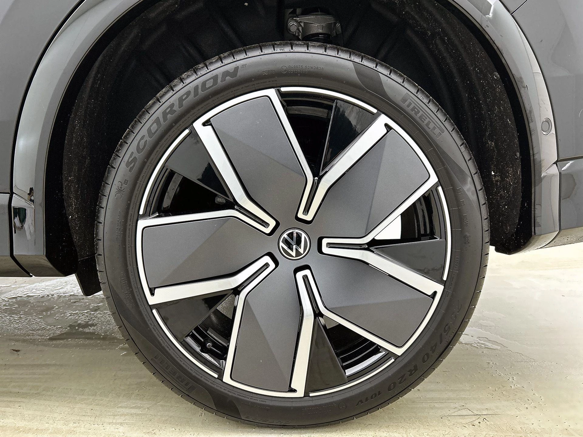 Volkswagen-Tiguan-image-49