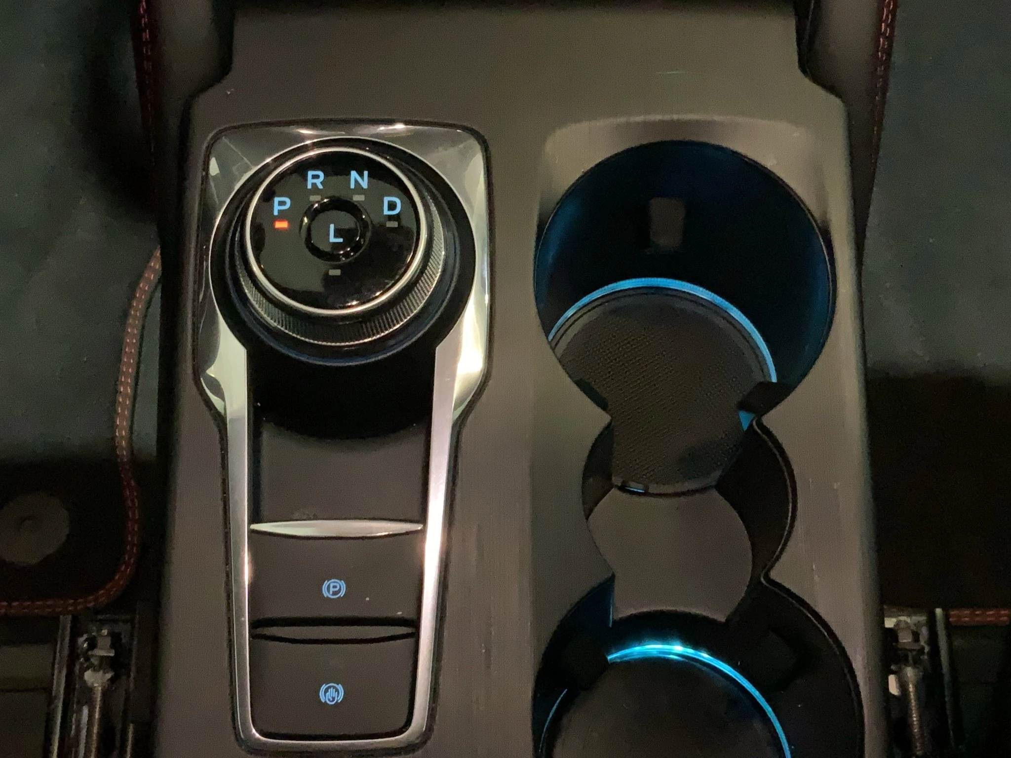 Ford Kuga ST-Line X Aut.*360GRAD*LED-MATRIX*NAVI*GRA*WINTER-PKT.