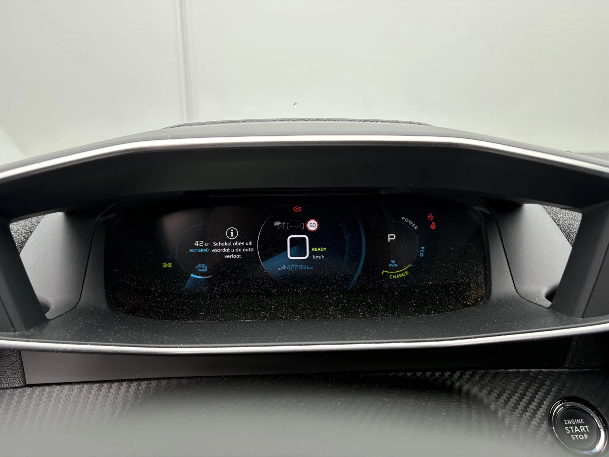 Peugeot e-2008 EV Allure Pack 50 kWh