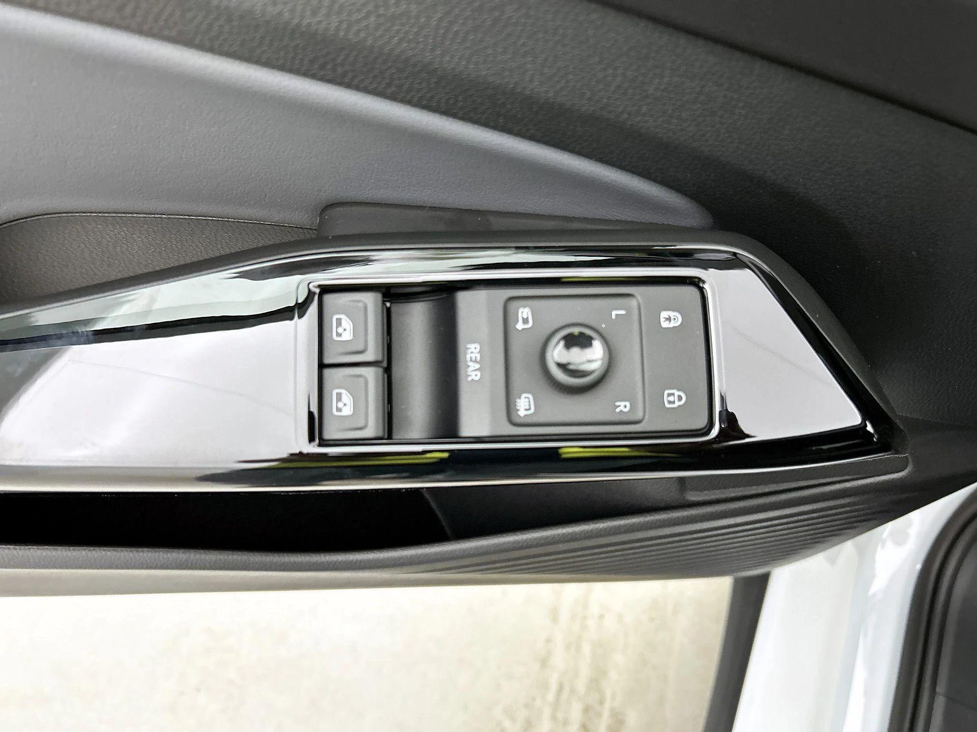 Volkswagen-ID.4-image-30