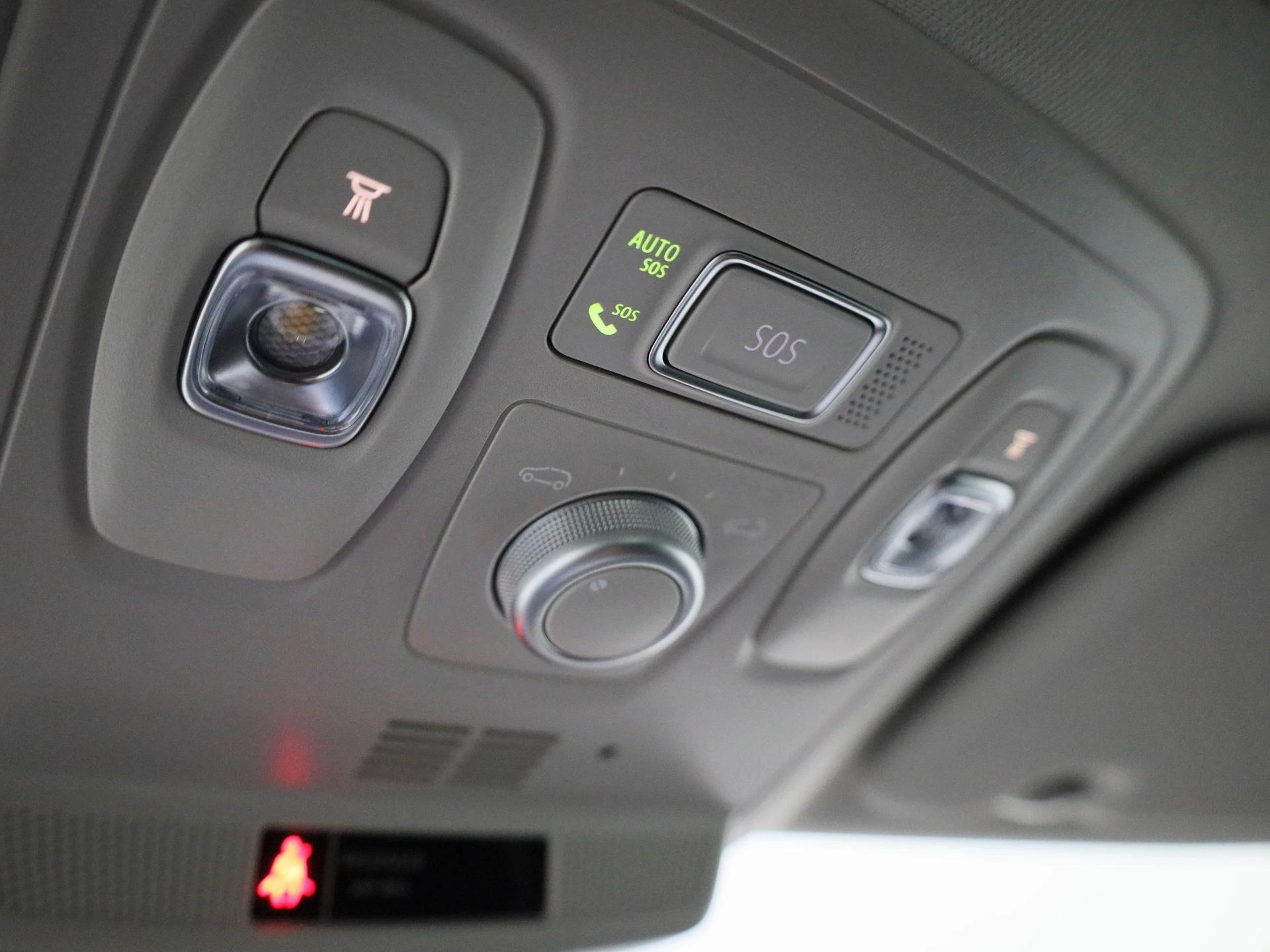 Renault-Megane E-Tech-image-27