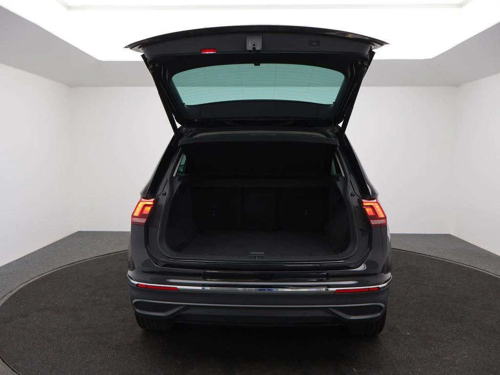 Volkswagen Tiguan Tiguan Life Business 1.5TSI 130PK *VIRTUAL COCKPIT*CAMERA*ACC*PDC*LANE ASSIST*...*