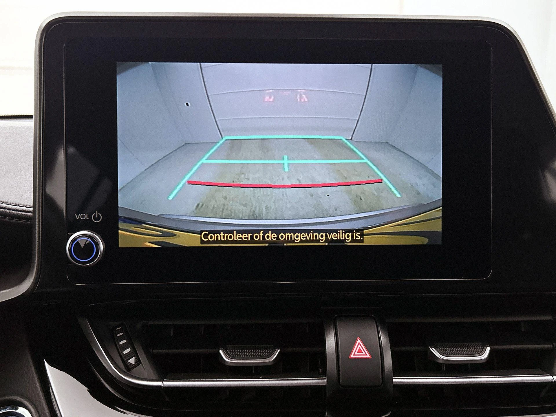 Toyota-C-HR-image-11