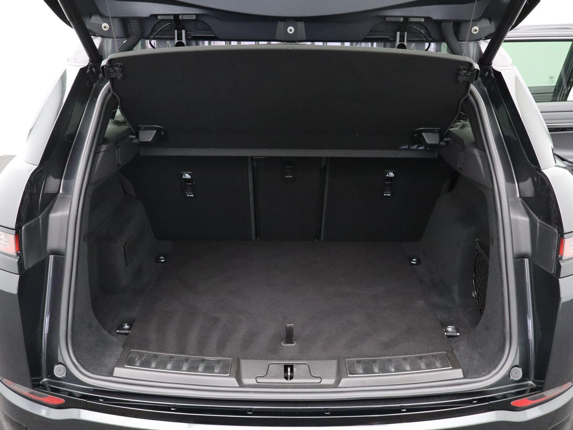 Land Rover-Range Rover Evoque-image-31