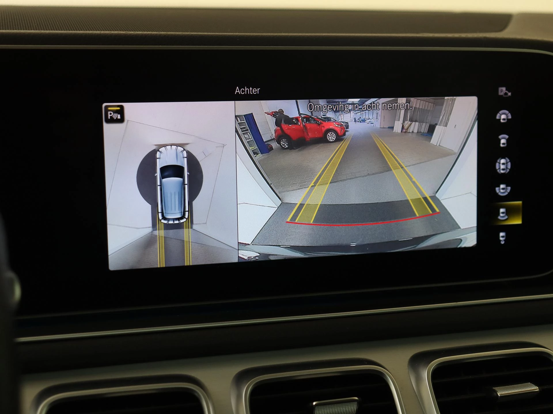 Mercedes-Benz-GLE-image-28