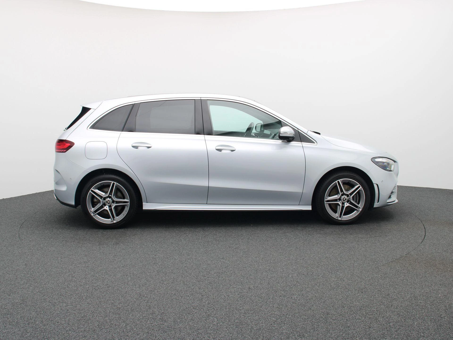 Mercedes-Benz-Classe B-image-5