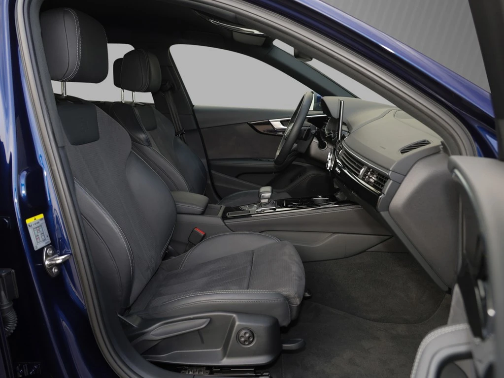 Audi A4 Avant 45 TFSI quattro S line
