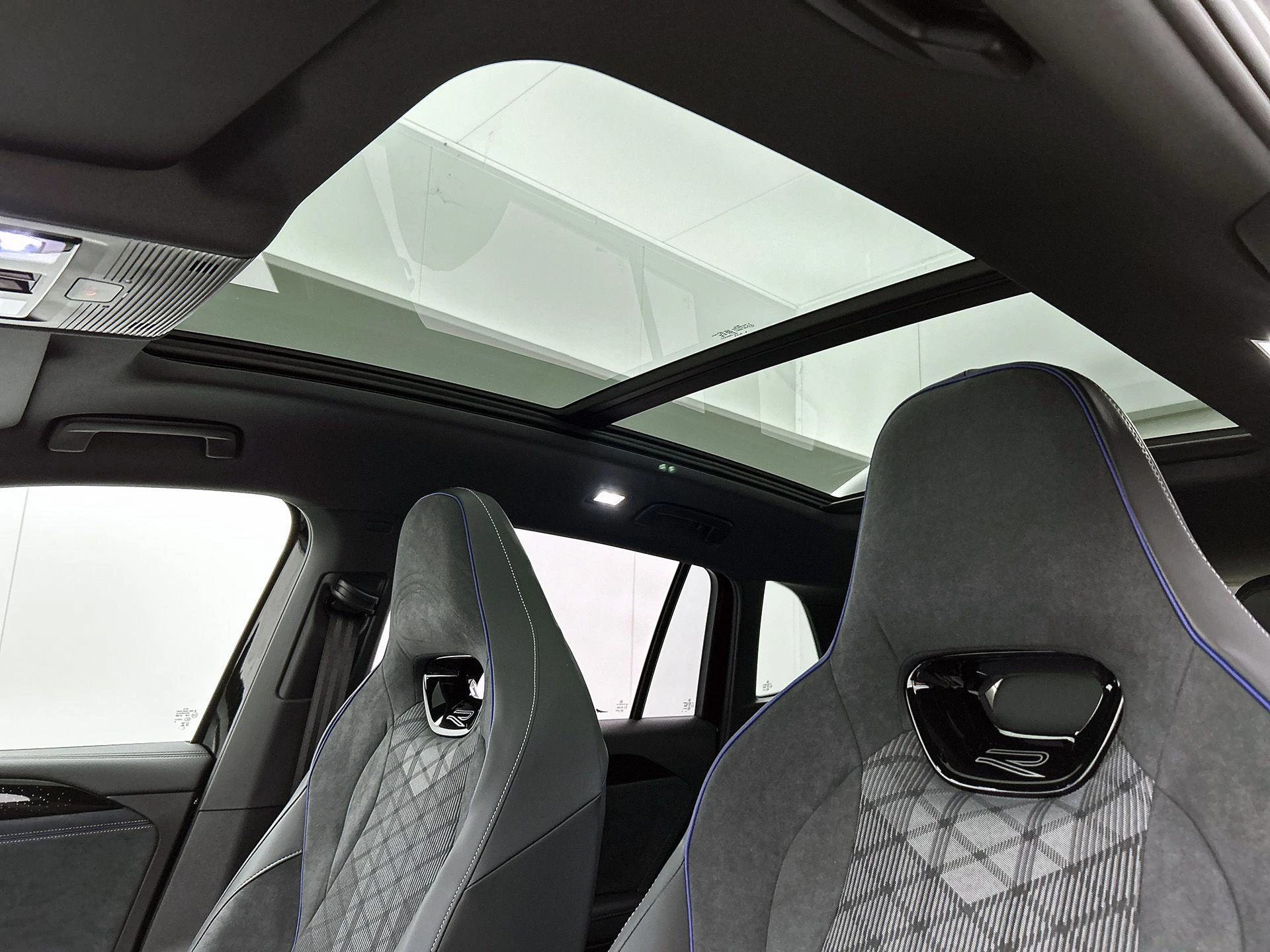 Volkswagen Tiguan 1.5 eHybrid R-Line Edition