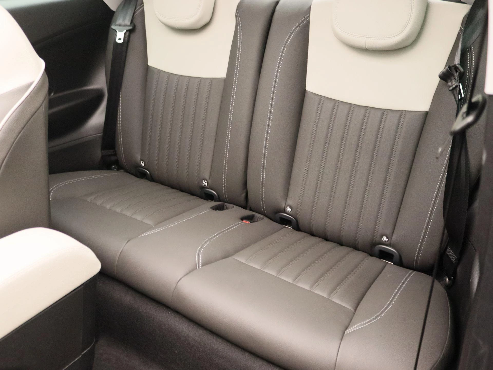 Fiat 500 1.0 Hybrid La Prima