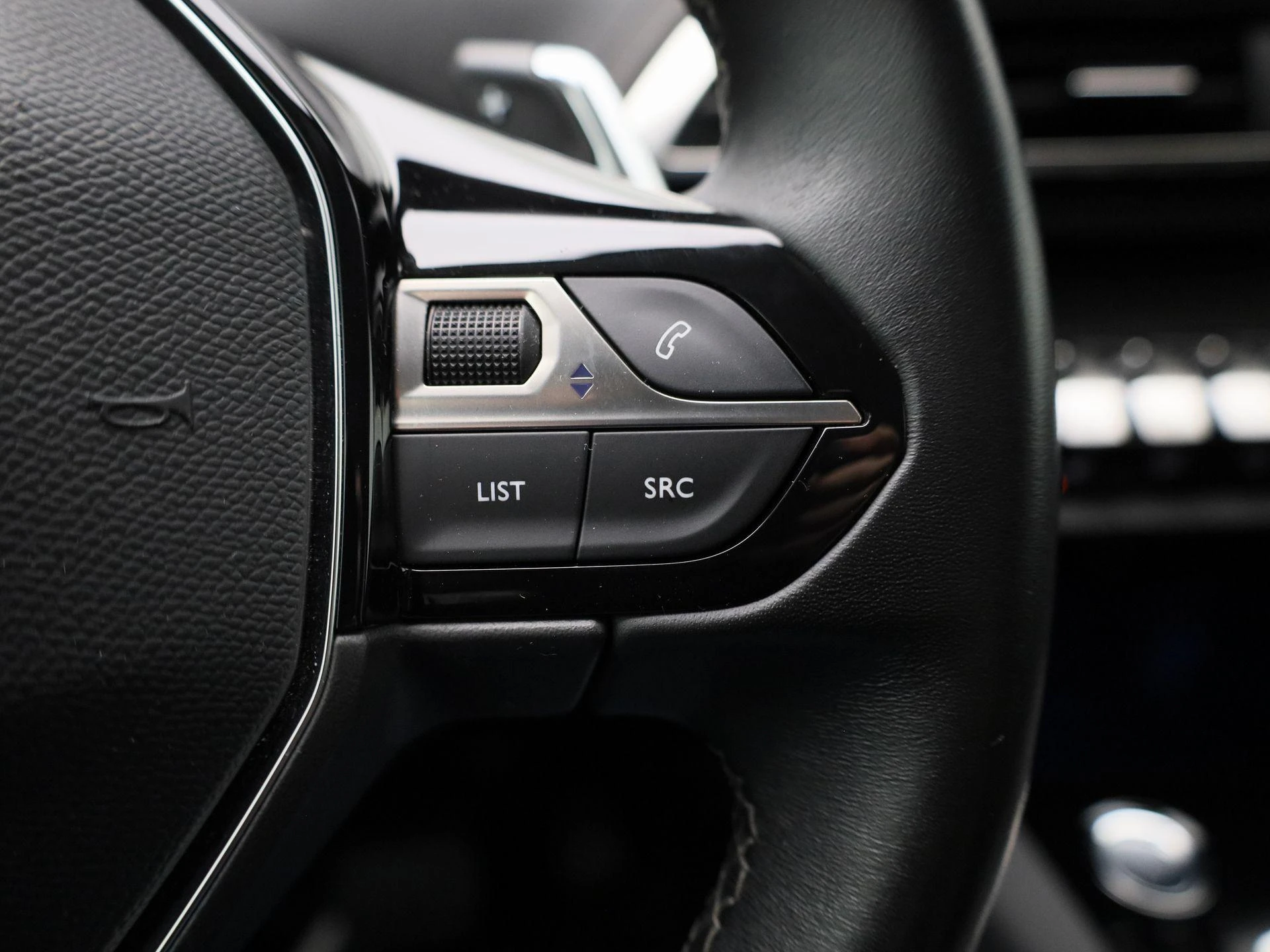 Peugeot-3008-image-16