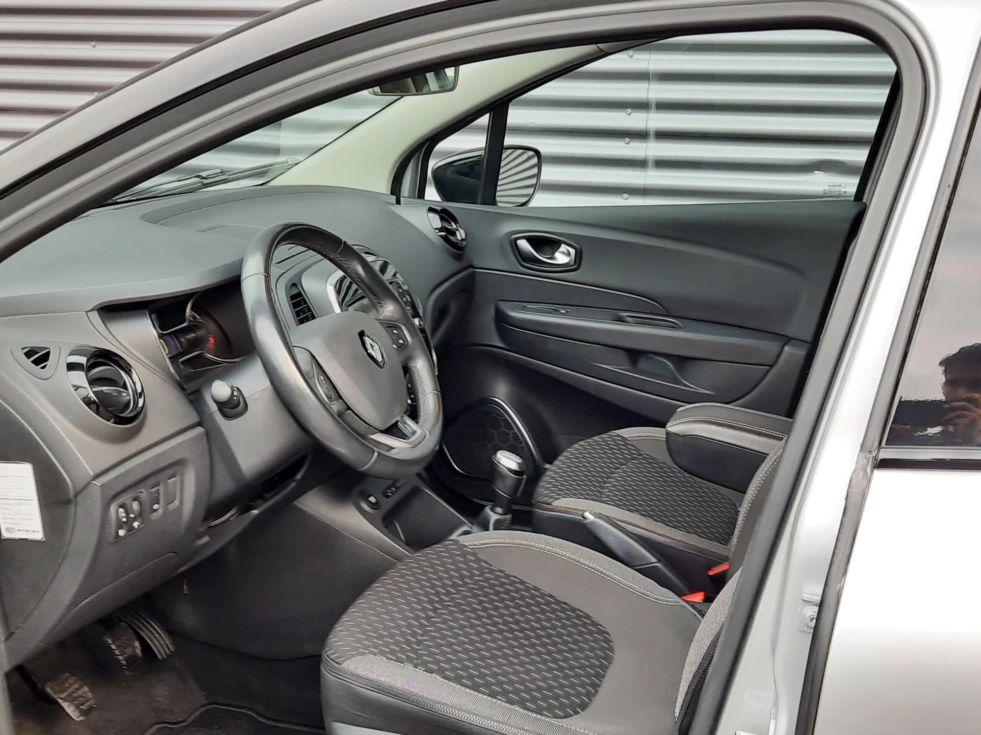 Renault-Captur-image-9