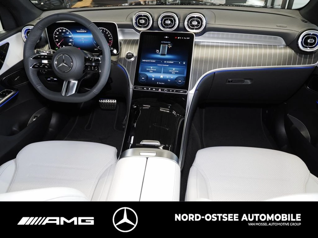 Mercedes-Benz GLC 300 de 4m AMG PANO AHK DIG-LIGHT DISTR 360° AMG Line