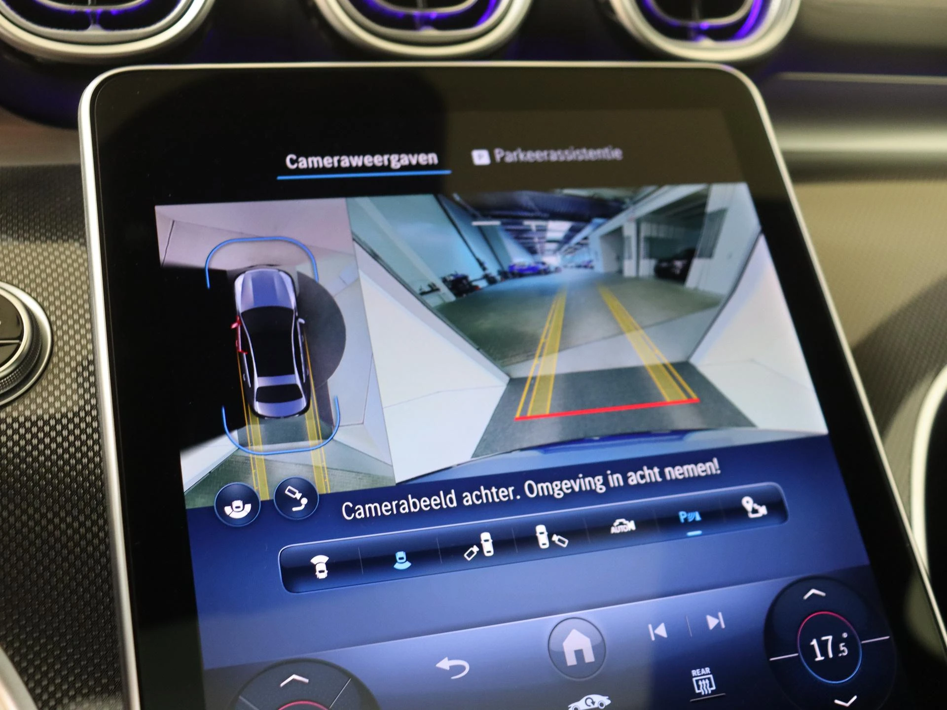 Mercedes-Benz-C-Klasse-image-19