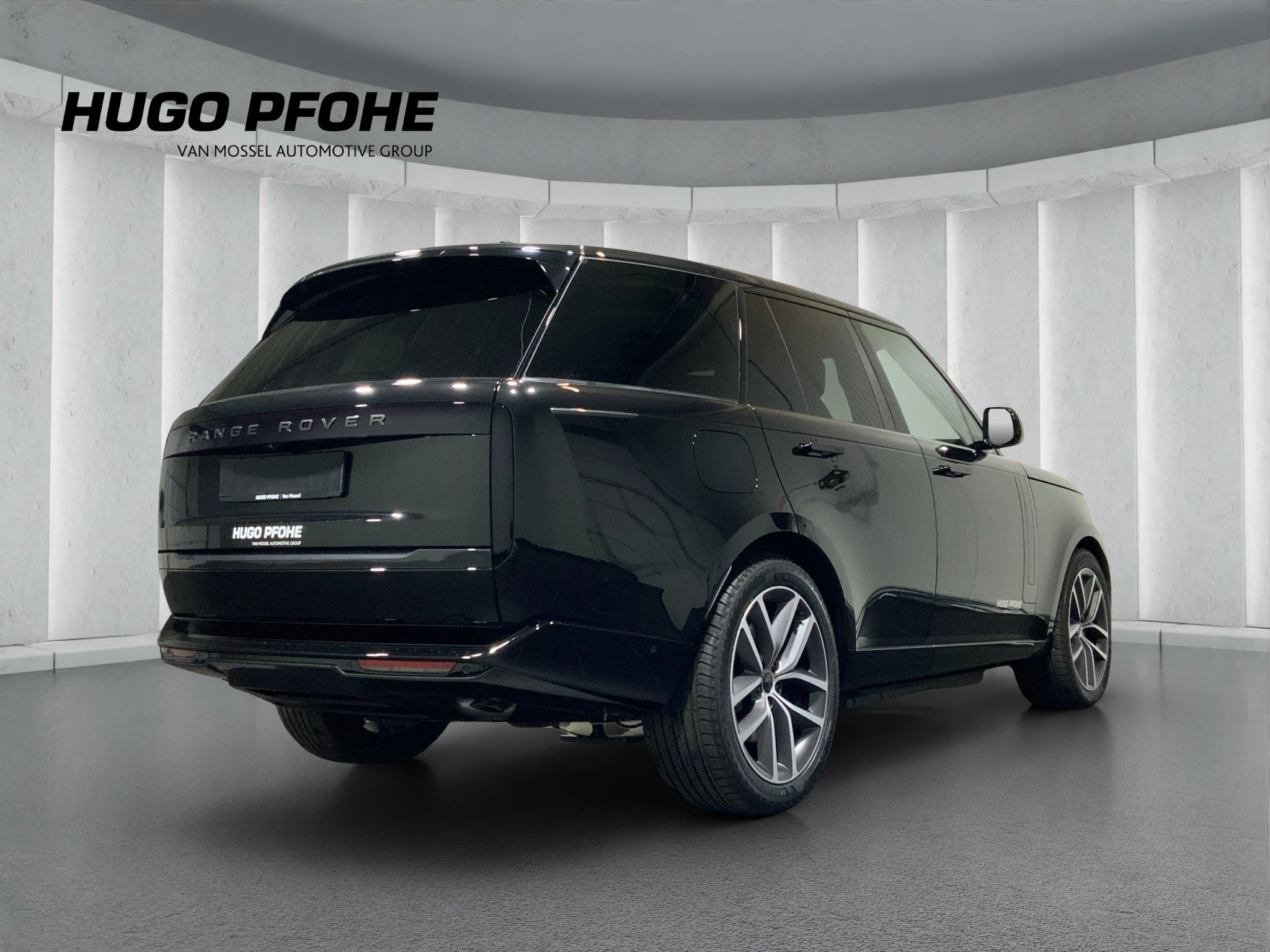 Land Rover-Range Rover-image-1