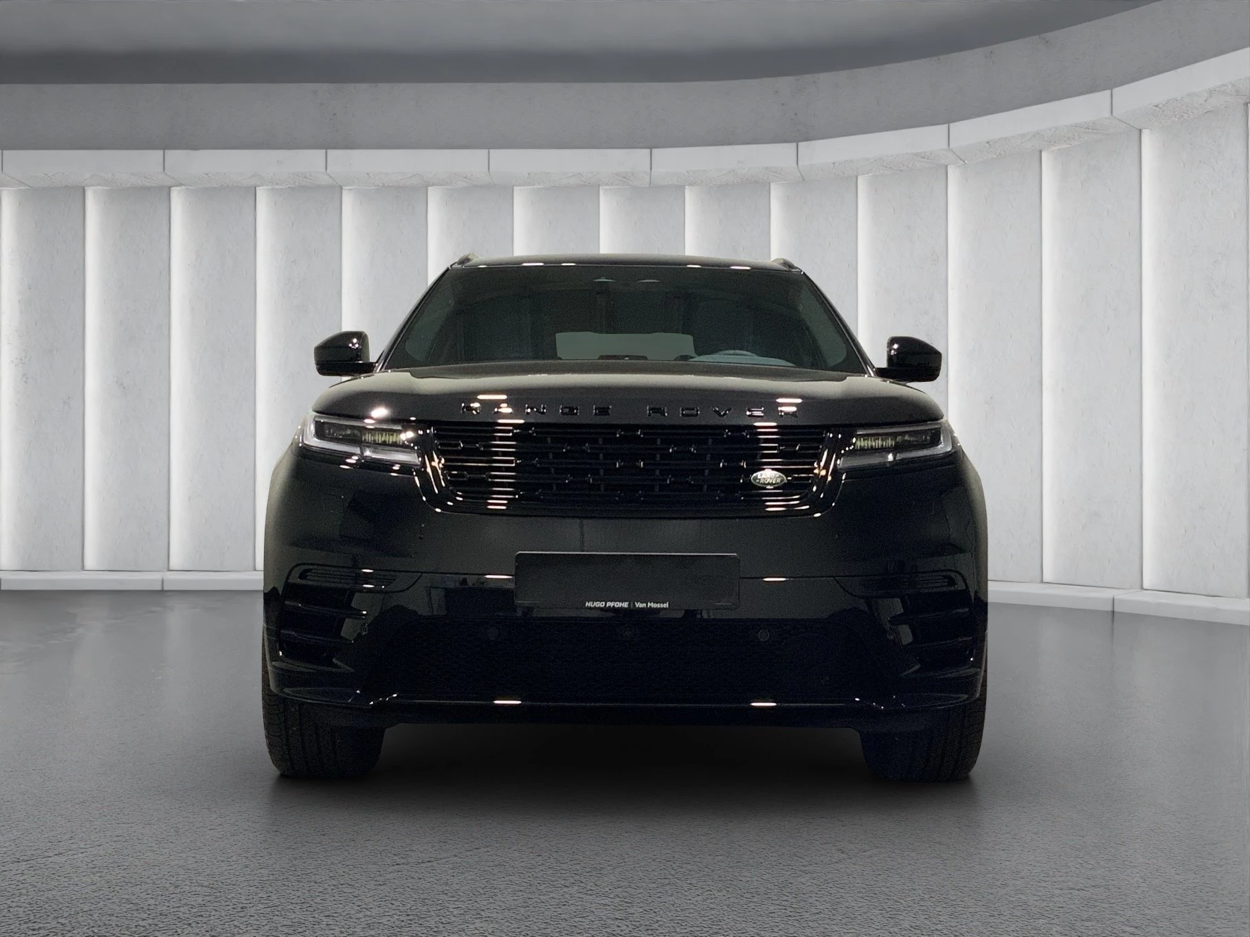 Land Rover-Range Rover Velar-image-3