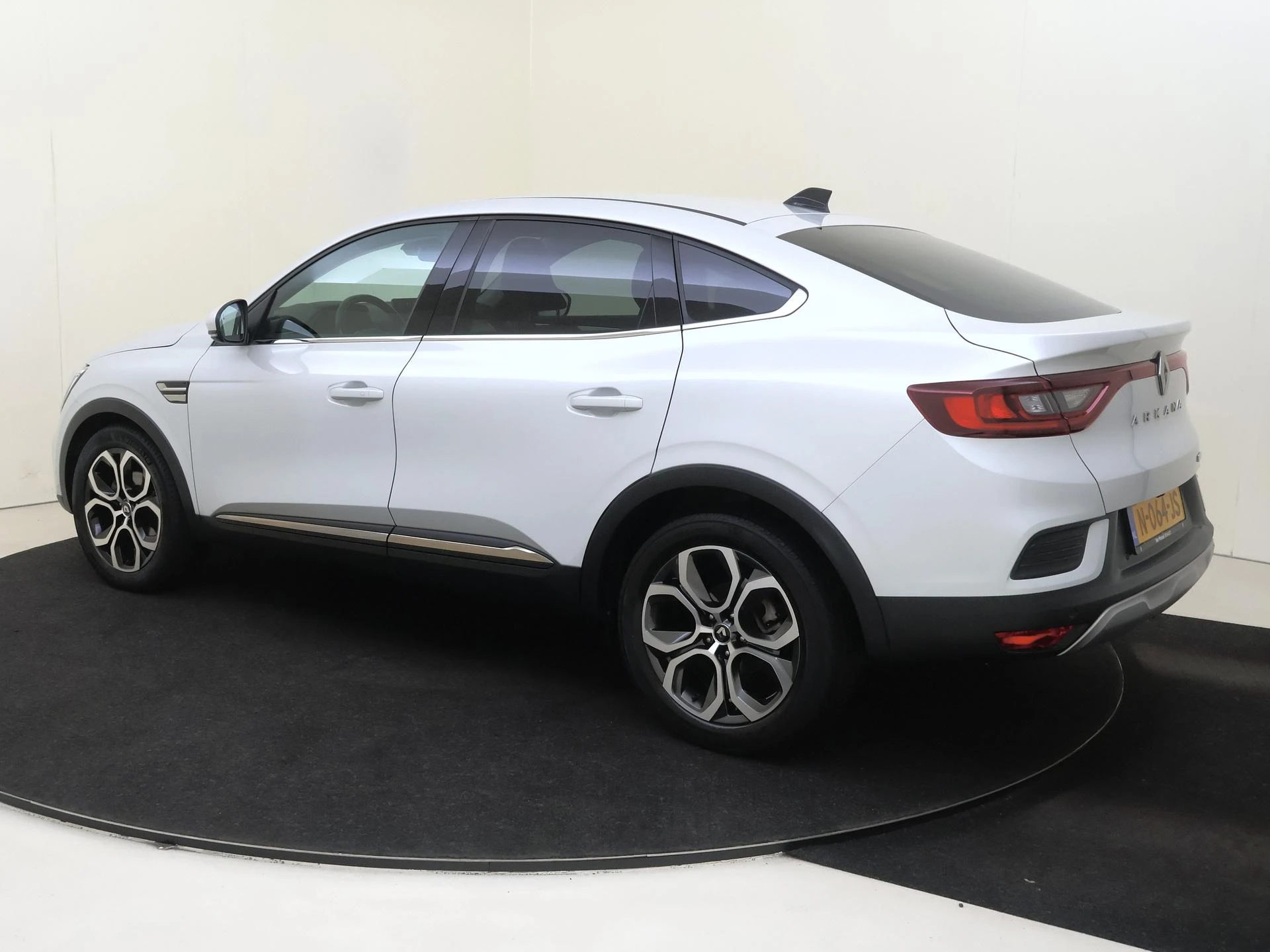Renault-Arkana-image-2