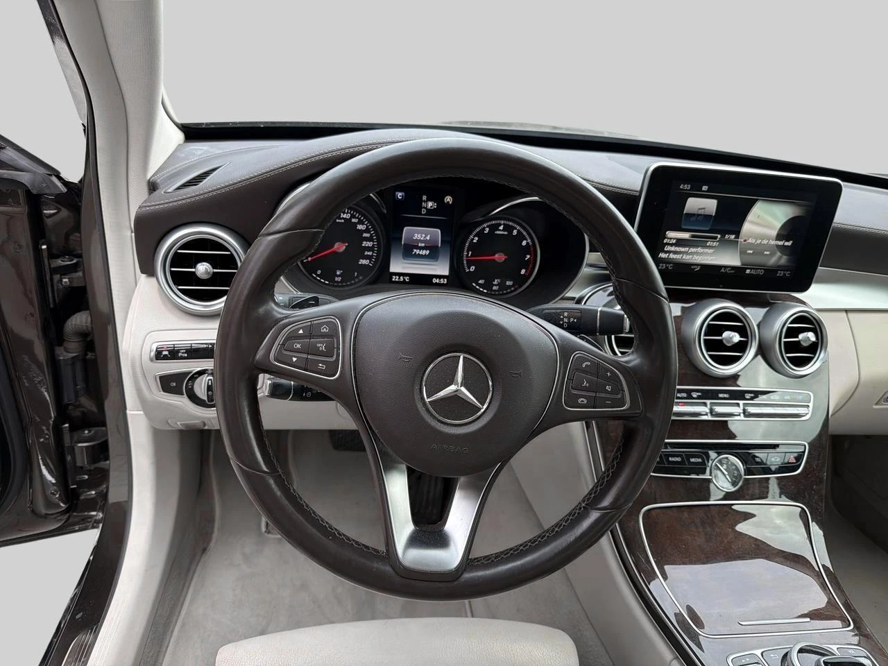 Mercedes-Benz-Classe C-image-9