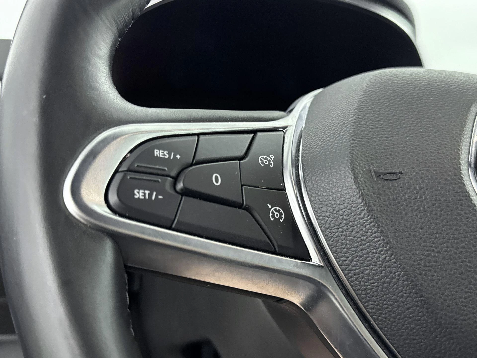 Renault-Clio-image-5