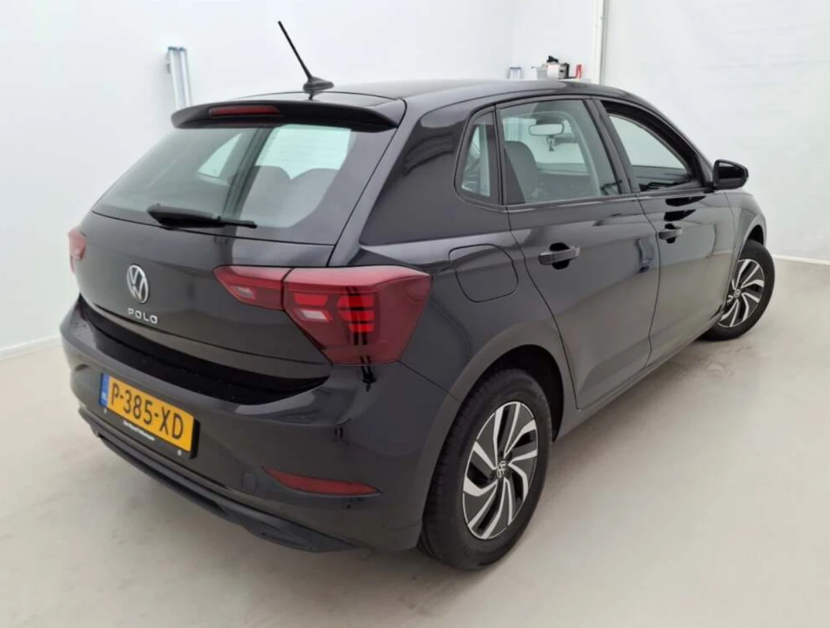 Volkswagen-Polo-image-1