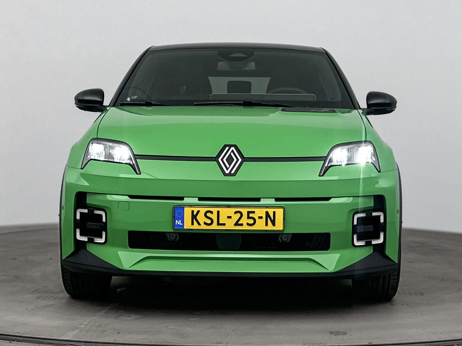 Renault-5-image-4