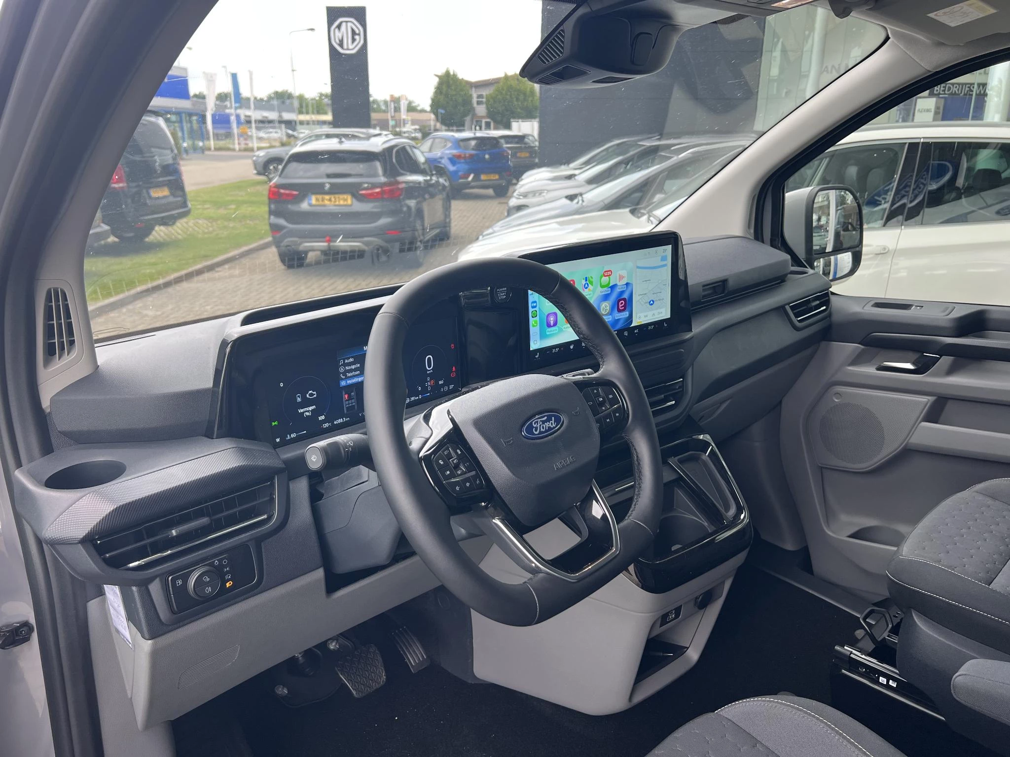 Ford-Transit Custom-image-10