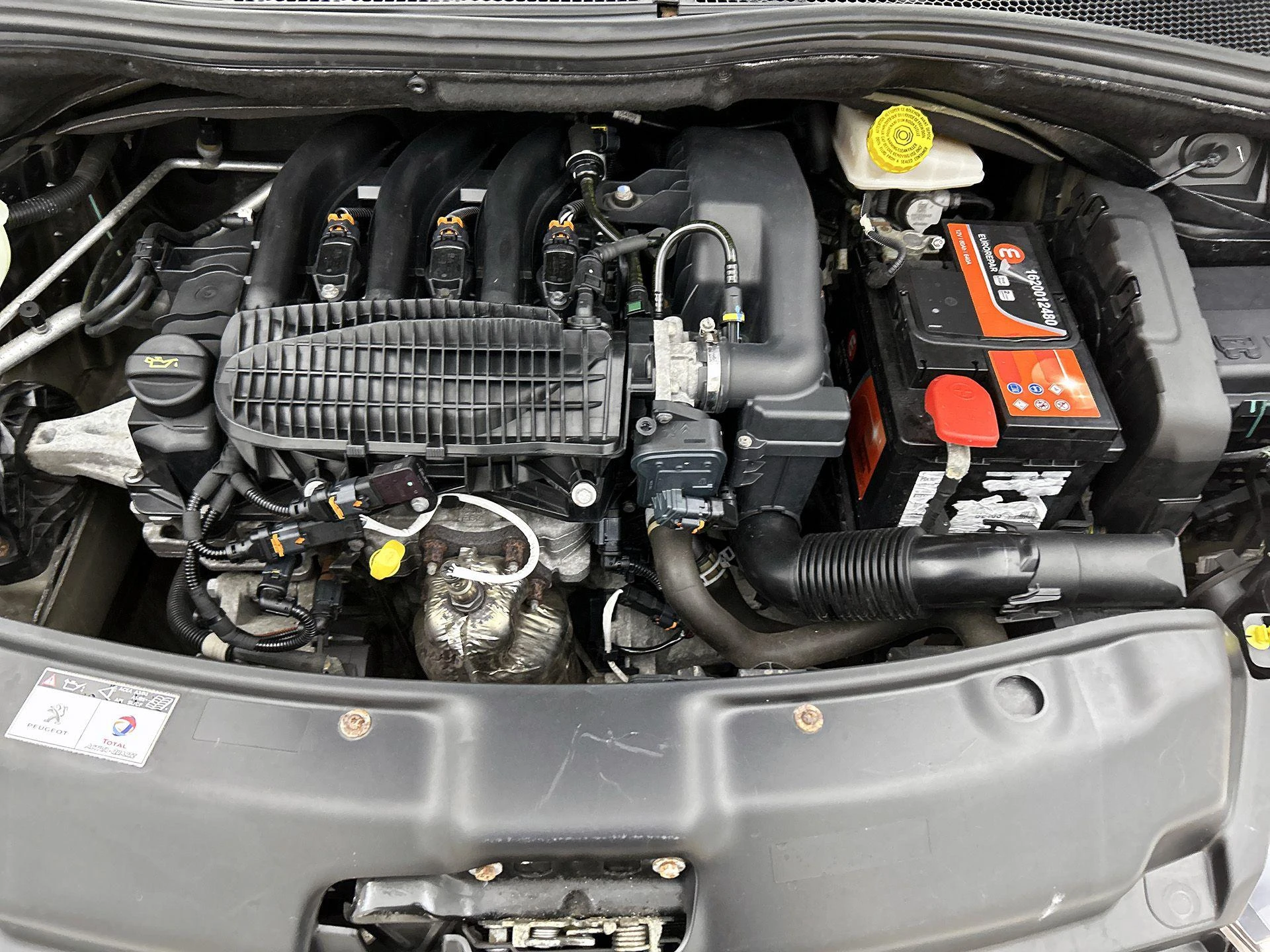 Peugeot-208-image-24