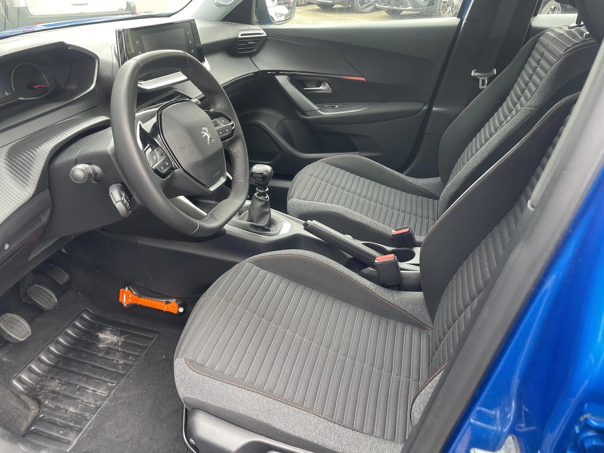 Peugeot-2008-image-12