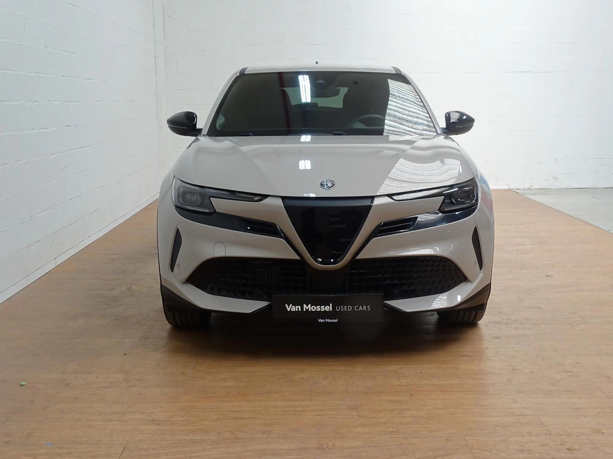 Alfa Romeo Junior 1.2 Hybrid 145 eDCT6 Ibrida Speciale