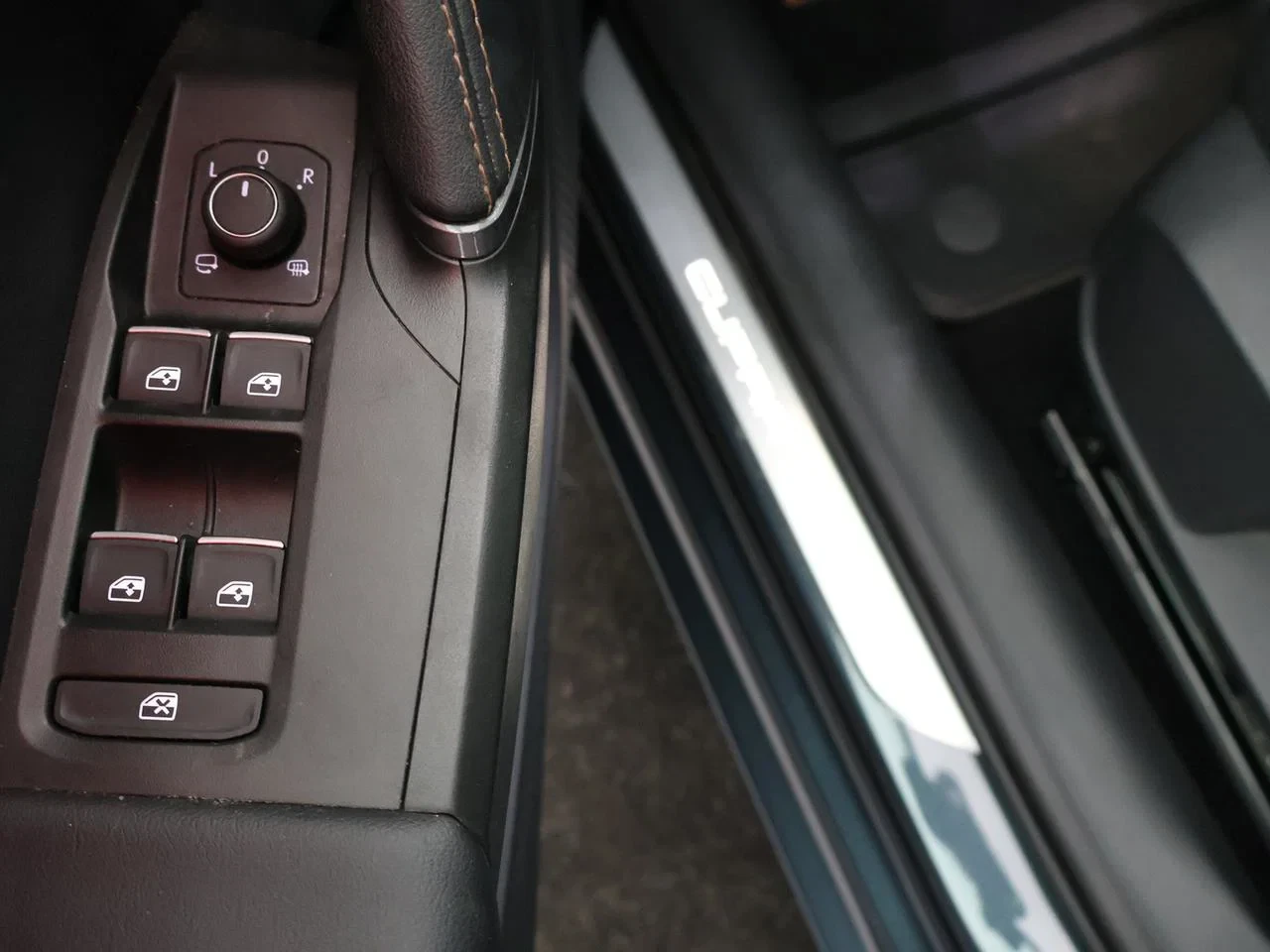 CUPRA-Leon-image-5