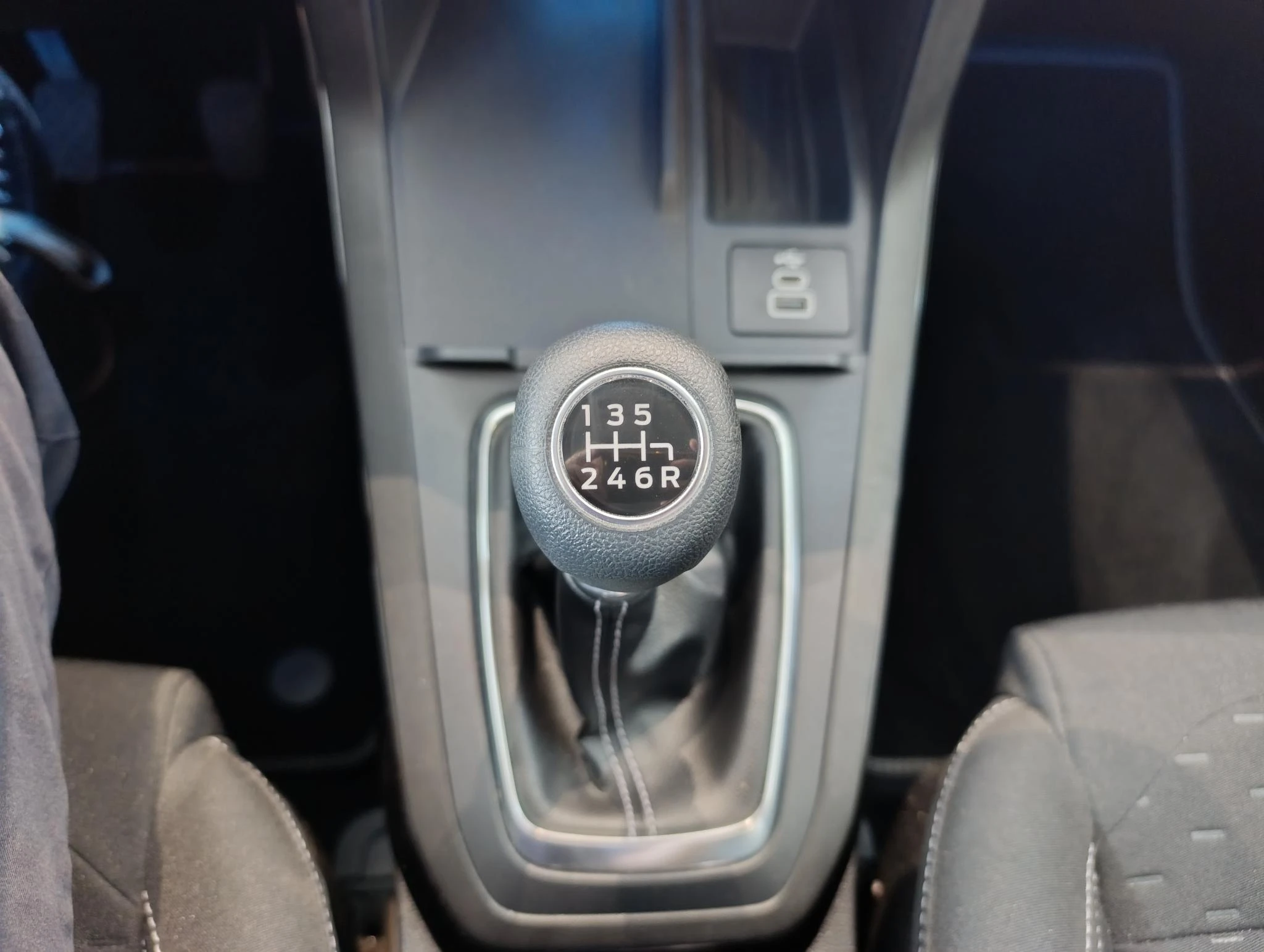 Ford-Puma-image-13