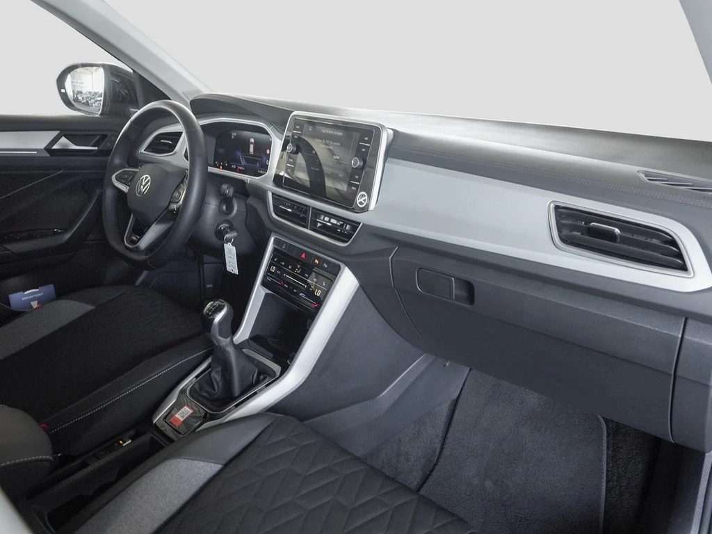 Volkswagen-T-Roc-image-8