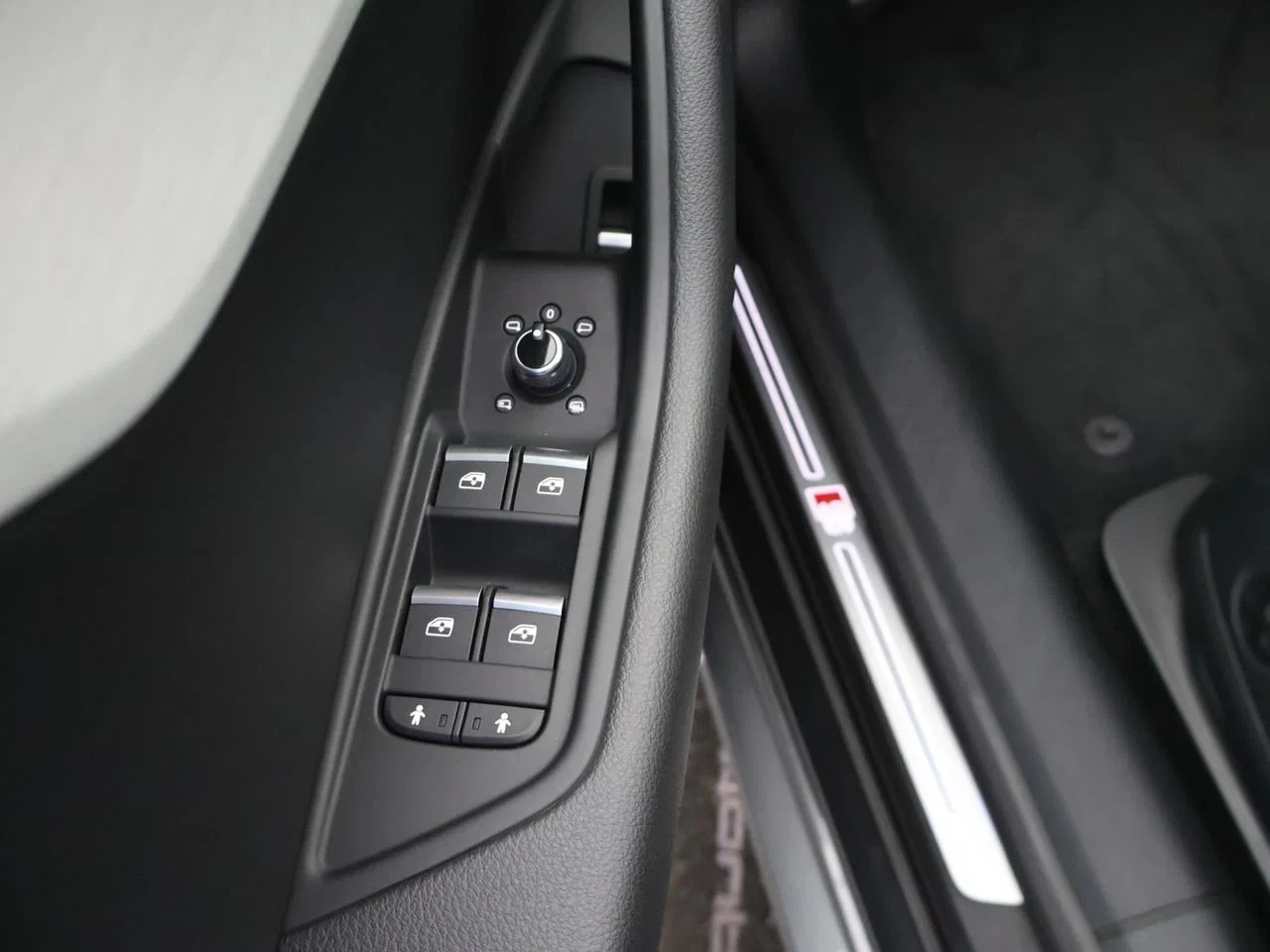 Audi-S5-image-5