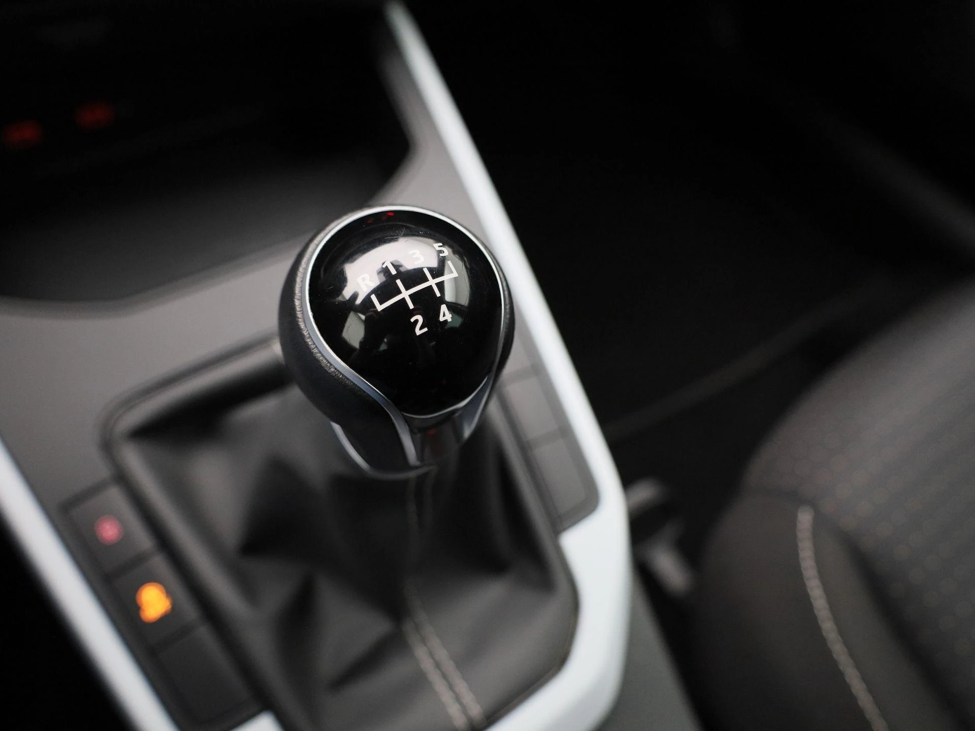 SEAT-Arona-image-26