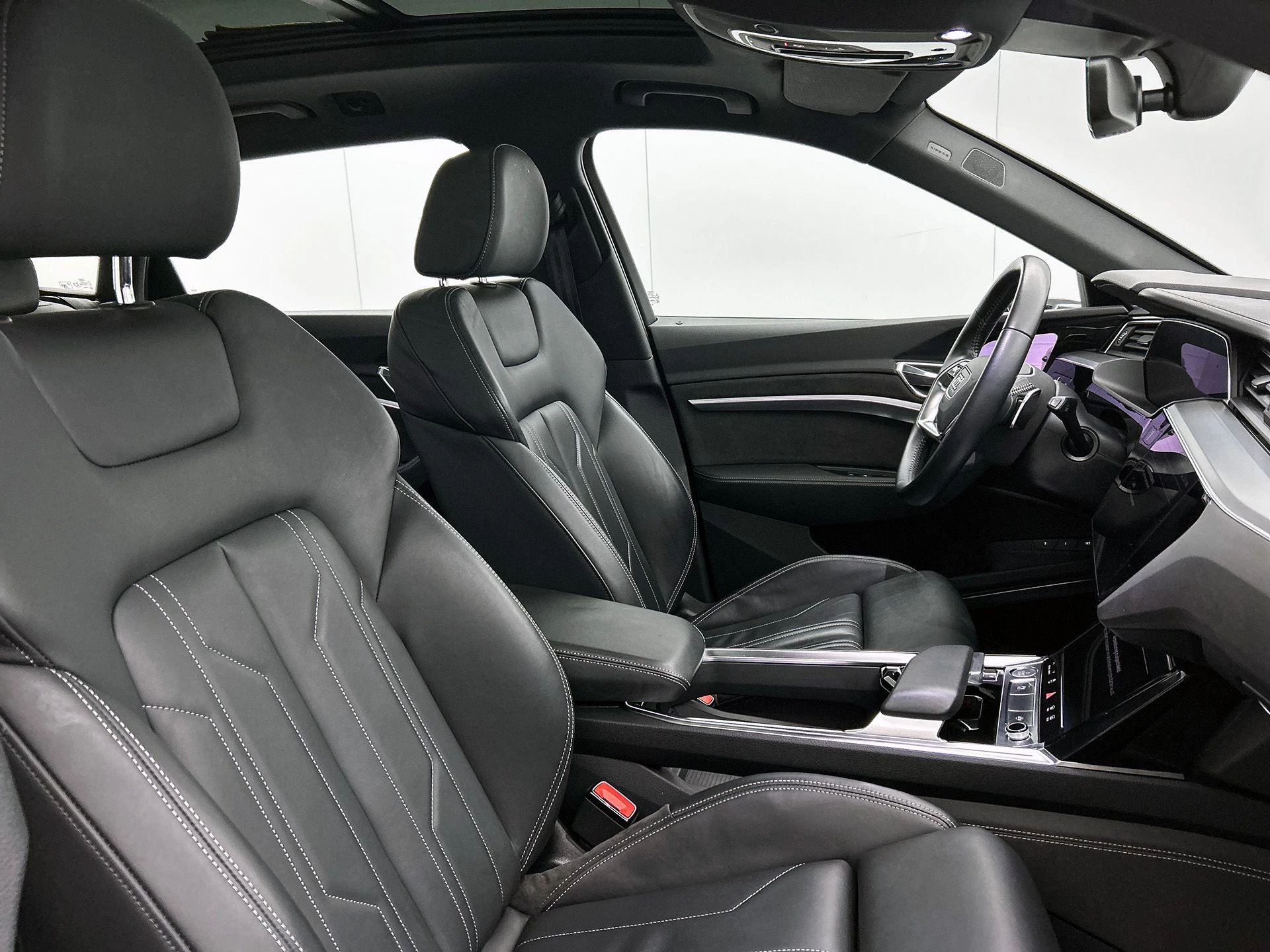 Audi-e-tron-image-17