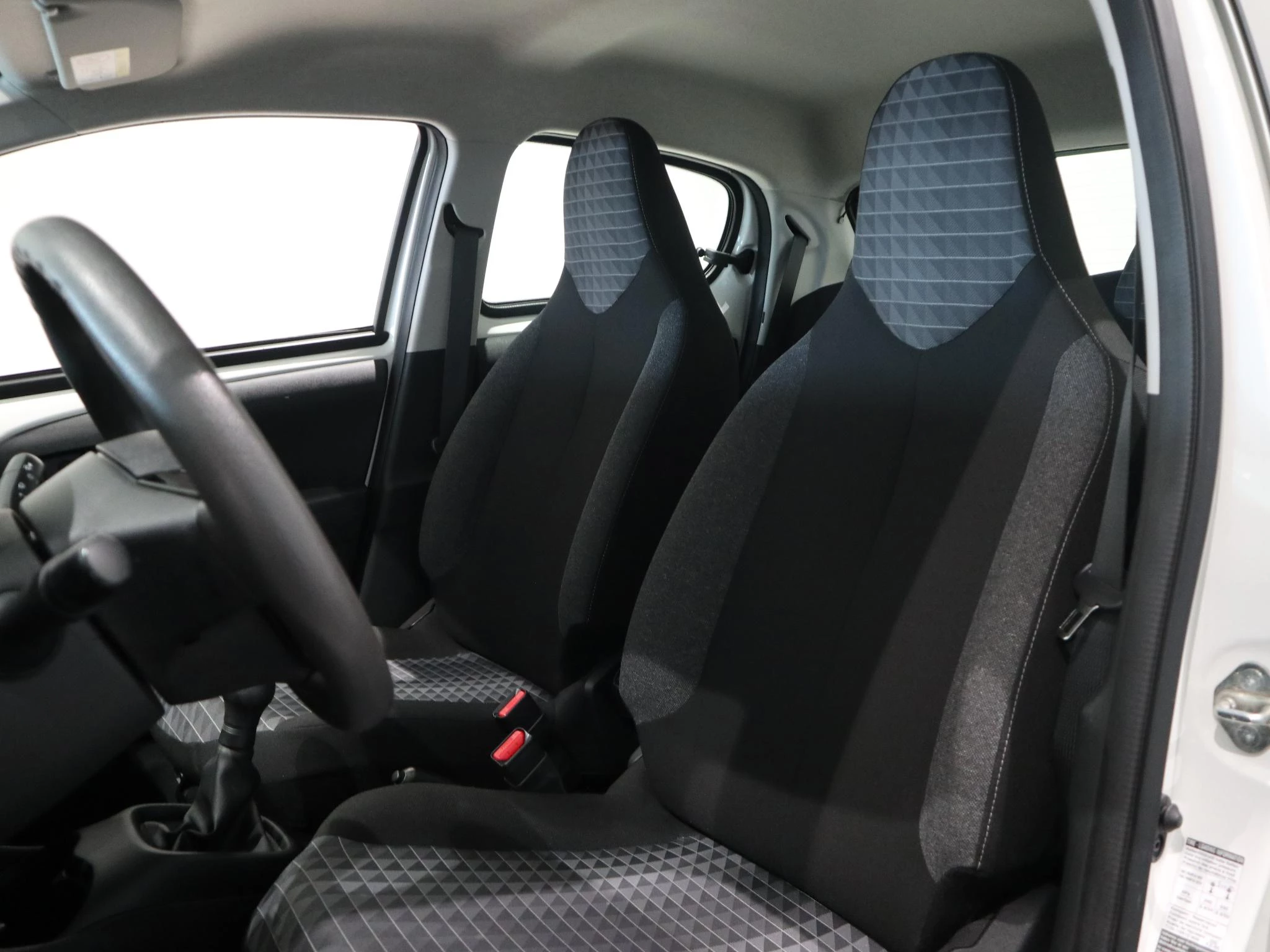 Peugeot-108-image-7