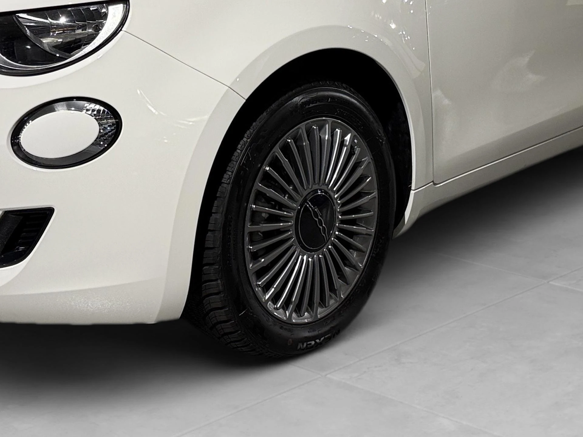 Fiat-500e-image-19