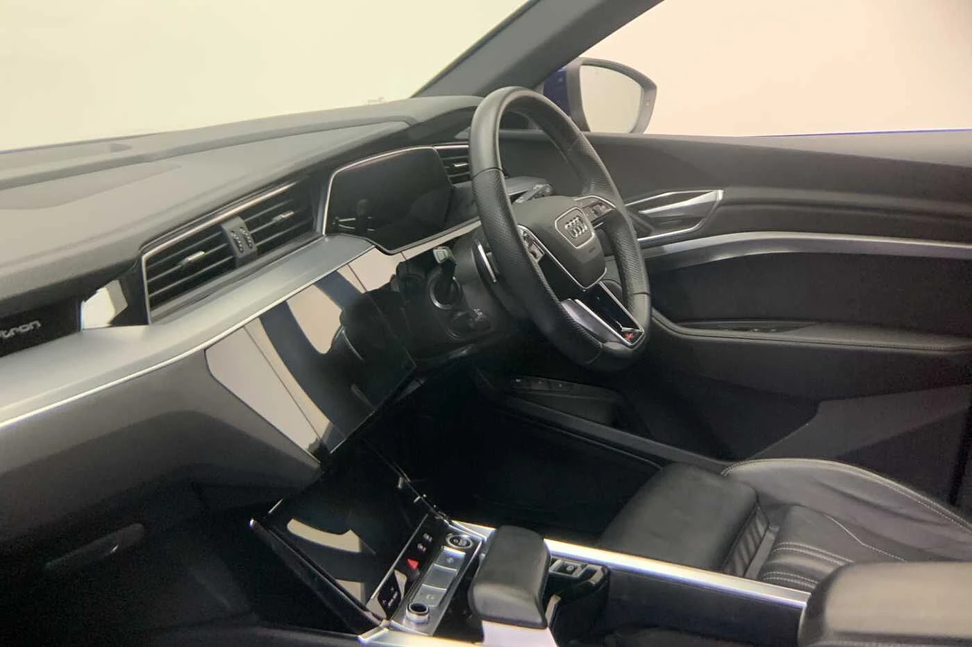 Audi-e-tron-image-1