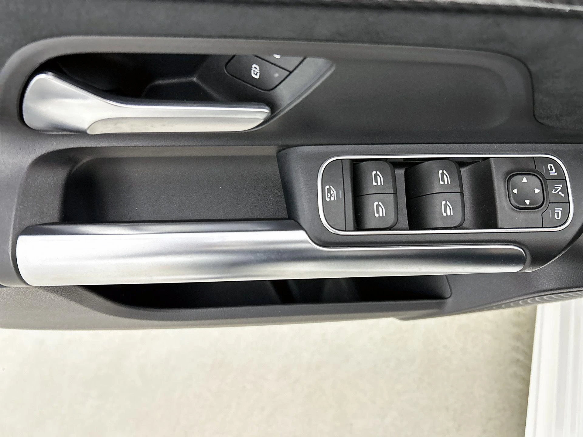 Mercedes-Benz-B-Klasse-image-34