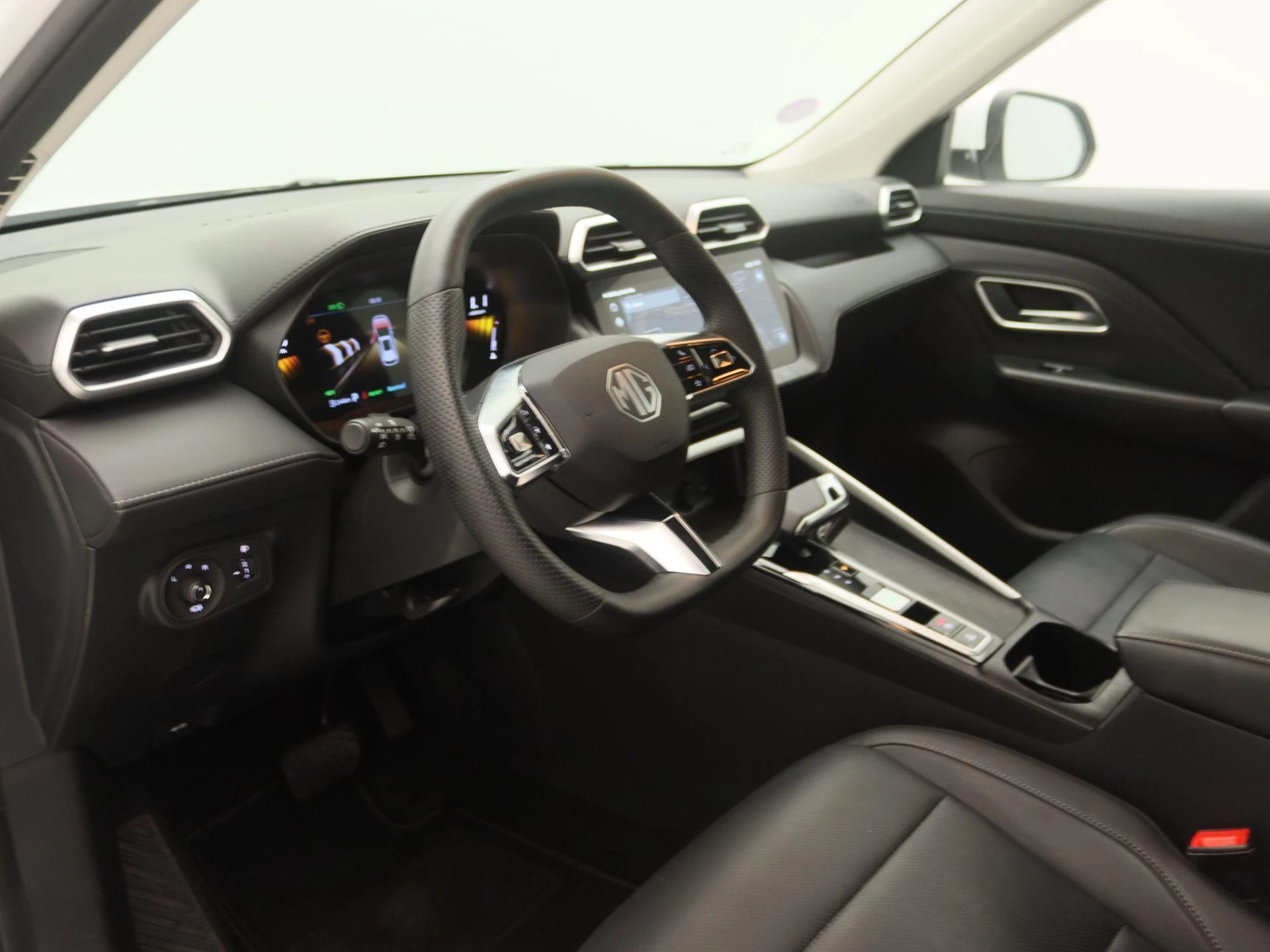 MG-ZS-image-21