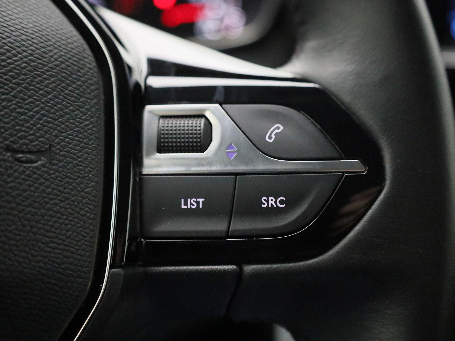 Peugeot-208-image-14