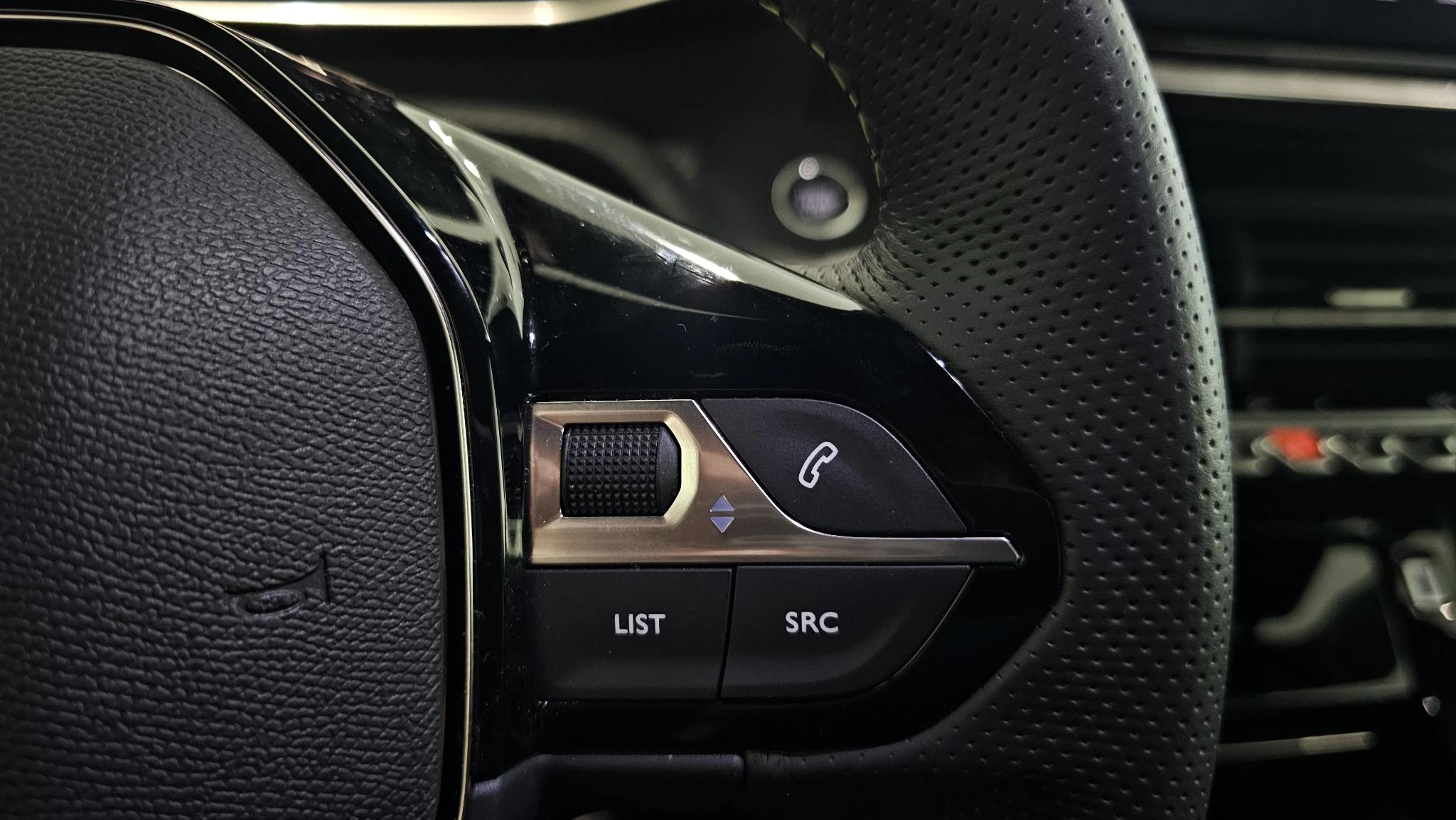 Peugeot-208-image-14