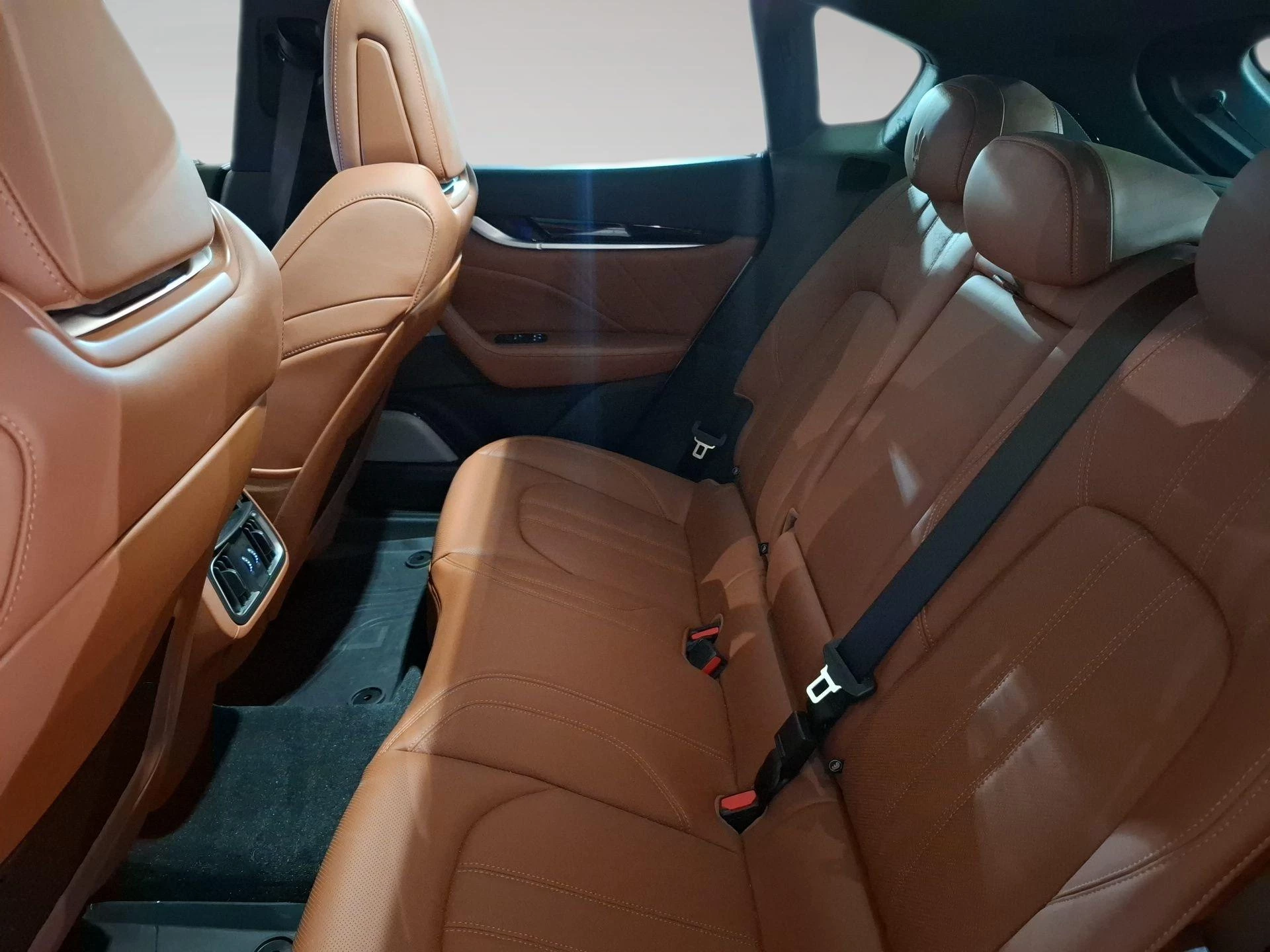 Maserati-Levante-image-10